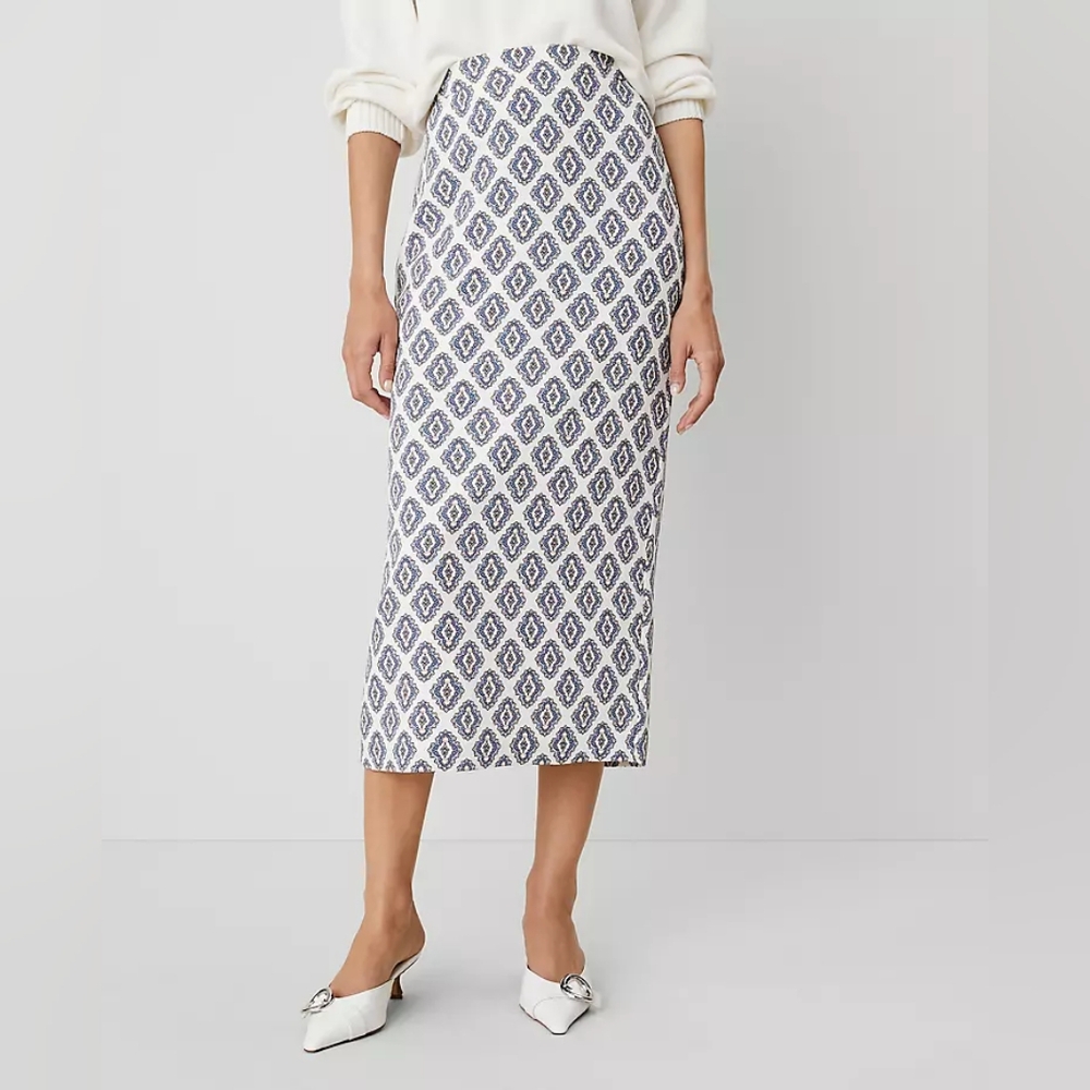 NWT Ann Taylor Foulard Column Midi Skirt Size 12 In Winter White